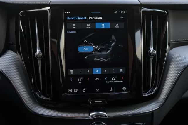 Volvo XC60 (2023) thumbnail 24