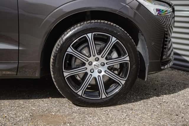 Volvo XC60 (2023) thumbnail 7