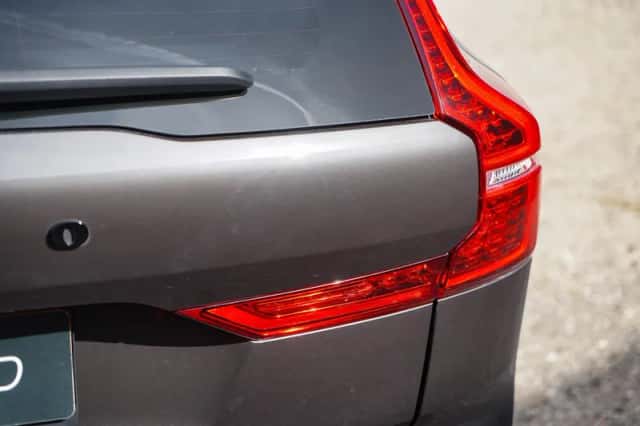 Volvo XC60 (2023) thumbnail 9
