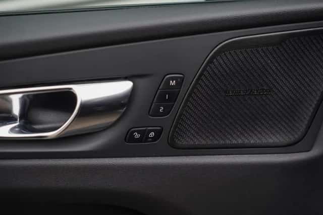 Volvo XC60 (2020) thumbnail 16