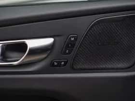 Volvo XC60 (2020) thumbnail 16