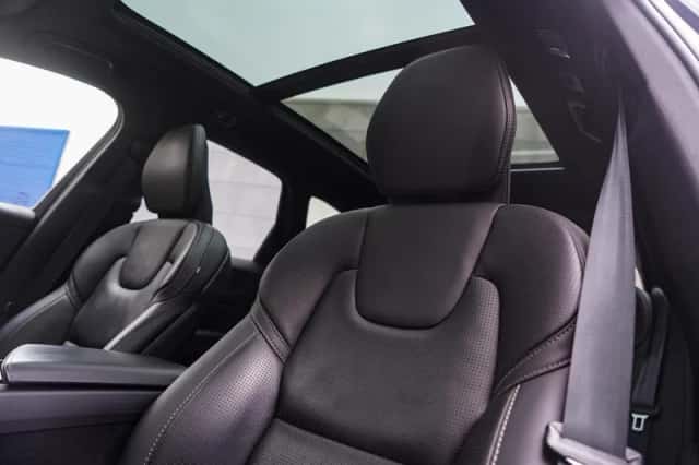 Volvo XC60 (2020) thumbnail 18