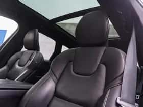 Volvo XC60 (2020) thumbnail 18