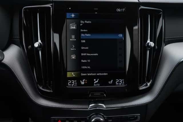 Volvo XC60 (2020) thumbnail 24