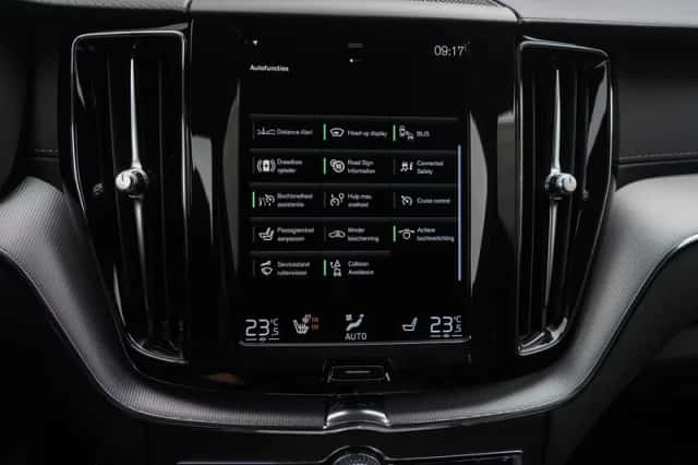 Volvo XC60 (2020) thumbnail 27