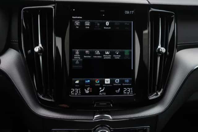 Volvo XC60 (2020) thumbnail 28