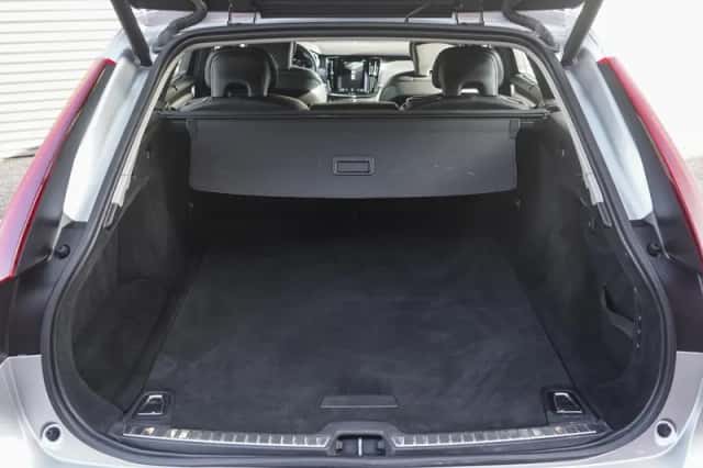 Volvo V90 (2019) thumbnail 10