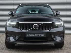 Volvo XC40 (2023) thumbnail 2