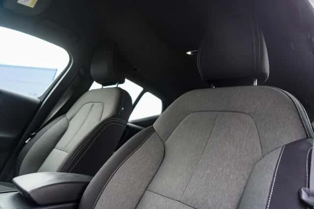 Volvo XC40 (2023) thumbnail 16