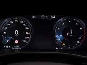 Volvo XC40 (2023) thumbnail 17
