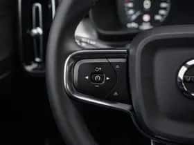 Volvo XC40 (2023) thumbnail 18