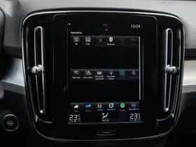 Volvo XC40 (2023) thumbnail 25