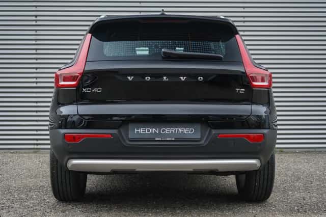Volvo XC40 (2023) thumbnail 5