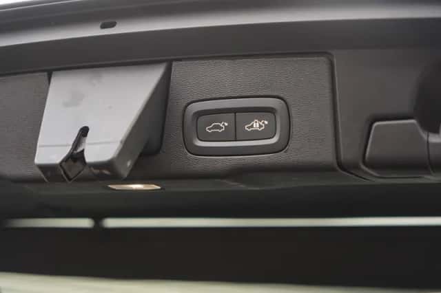 Volvo XC60 (2025) thumbnail 11