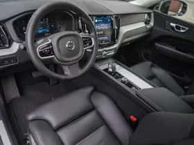 Volvo XC60 (2025) thumbnail 12