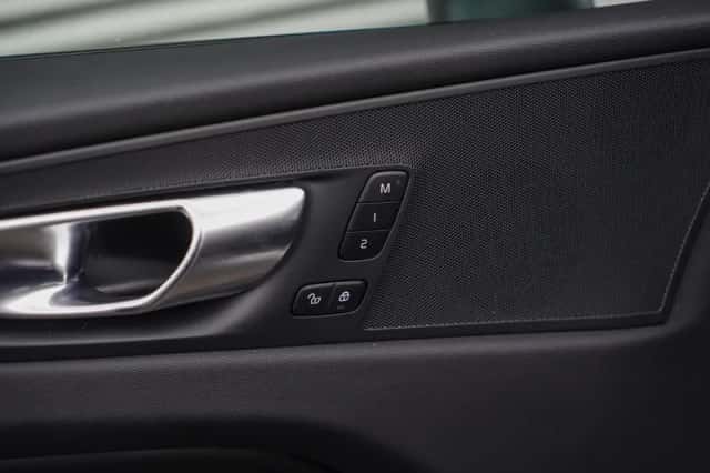 Volvo XC60 (2025) thumbnail 15