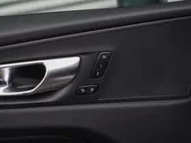 Volvo XC60 (2025) thumbnail 15