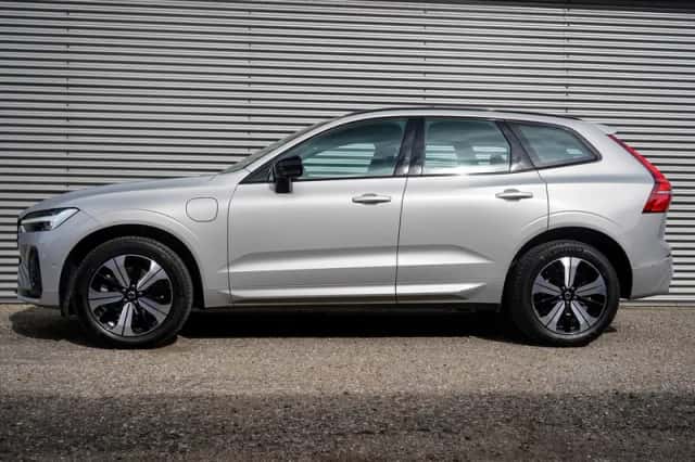 Volvo XC60 (2025) thumbnail 3