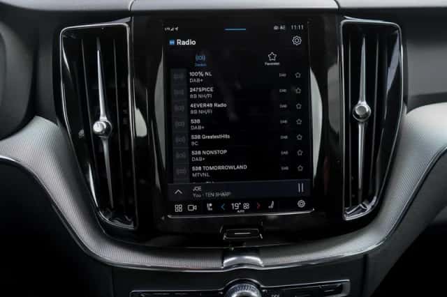 Volvo XC60 (2025) thumbnail 23