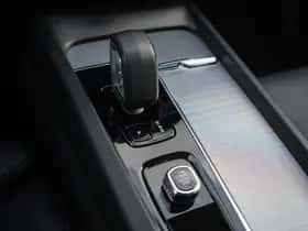 Volvo XC60 (2025) thumbnail 28