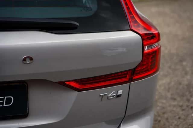 Volvo XC60 (2025) thumbnail 9