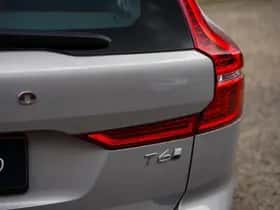 Volvo XC60 (2025) thumbnail 9