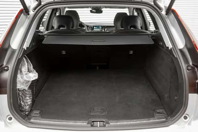 Volvo XC60 (2025) thumbnail 10