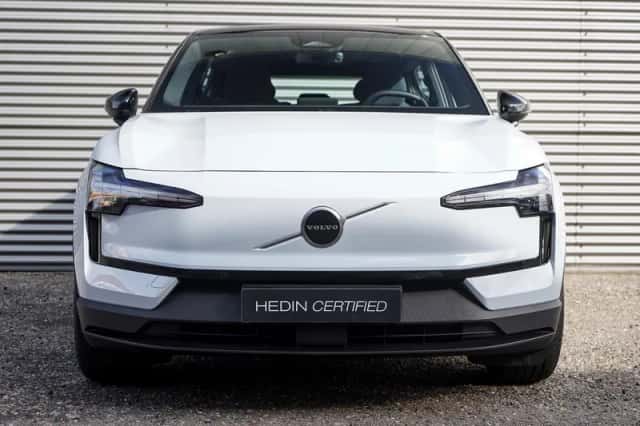 Volvo EX30 (2024) thumbnail 2