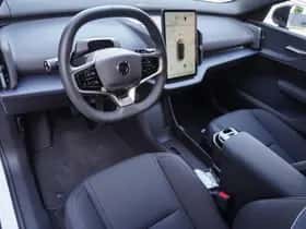 Volvo EX30 (2024) thumbnail 13