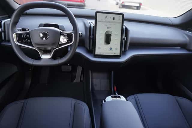 Volvo EX30 (2024) thumbnail 14
