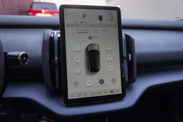 Volvo EX30 (2024) thumbnail 20