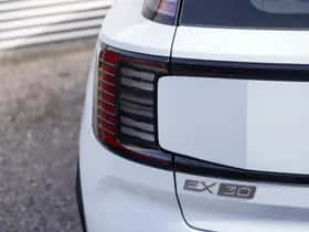 Volvo EX30 (2024) thumbnail 9