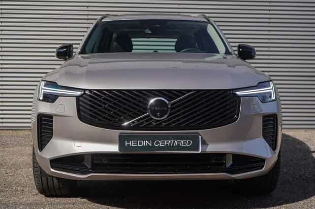 Volvo XC90 (2025) thumbnail 2