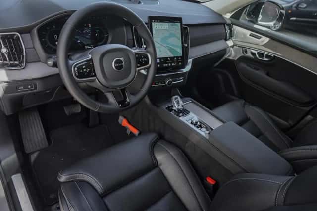 Volvo XC90 (2025) thumbnail 13