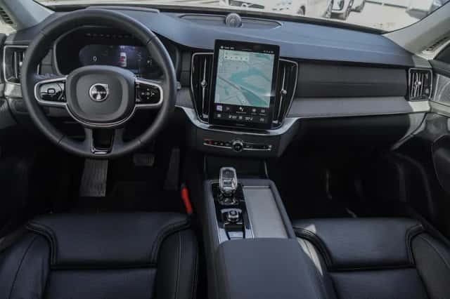 Volvo XC90 (2025) thumbnail 14