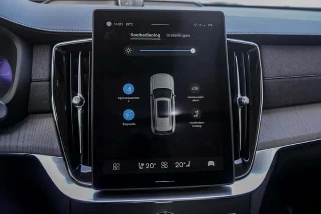 Volvo XC90 (2025) thumbnail 23