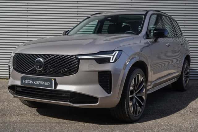 Volvo XC90 (2025) thumbnail 32
