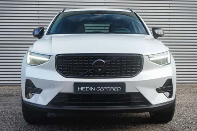Volvo XC40 (2026) thumbnail 2