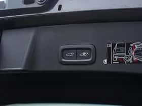 Volvo XC40 (2022) thumbnail 11