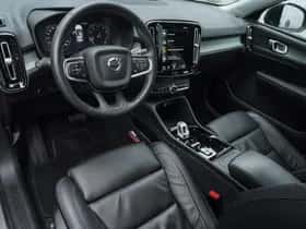 Volvo XC40 (2022) thumbnail 12