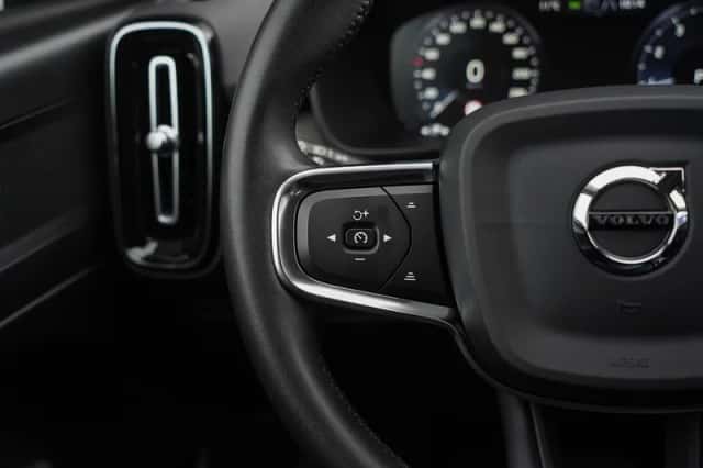Volvo XC40 (2022) thumbnail 18