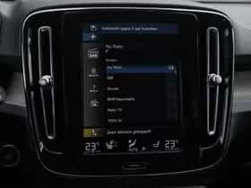 Volvo XC40 (2022) thumbnail 22
