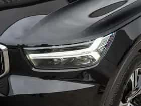 Volvo XC40 (2022) thumbnail 4