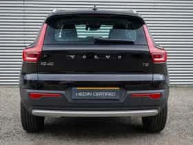 Volvo XC40 (2022) thumbnail 5