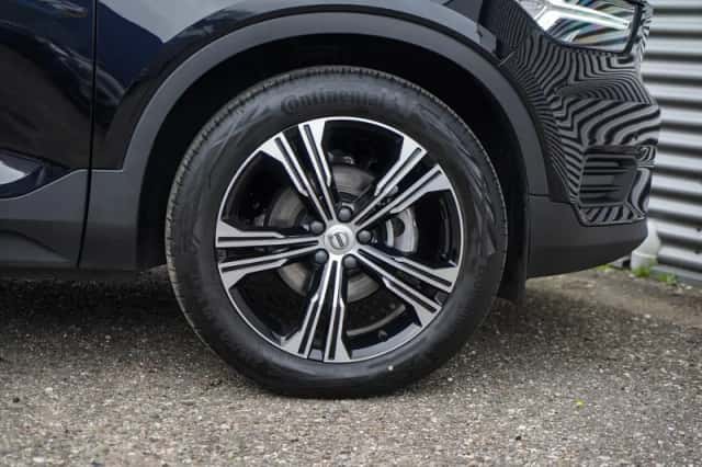 Volvo XC40 (2022) thumbnail 7