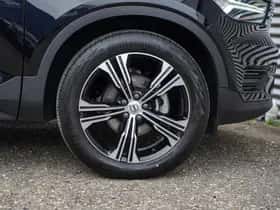 Volvo XC40 (2022) thumbnail 7