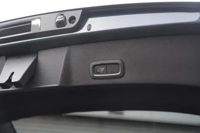 Volvo EX40 (2025) thumbnail 11