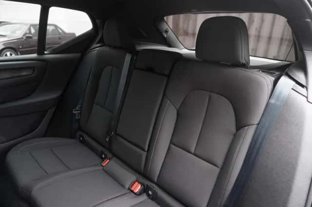 Volvo EX40 (2025) thumbnail 14