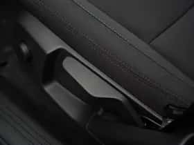 Volvo EX40 (2025) thumbnail 15