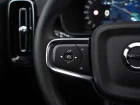 Volvo EX40 (2025) thumbnail 18